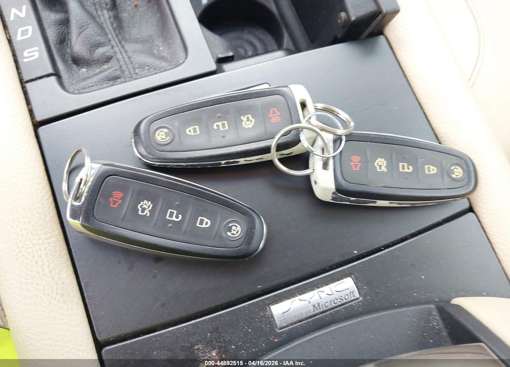 2013 FORD TAURUS SEL VIN: 1FAHP2E81DG101530