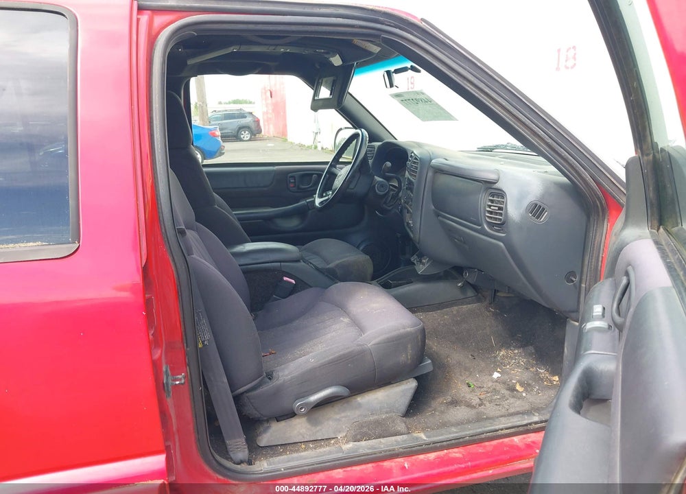 2003 CHEVROLET BLAZER LS VIN: 1GNDT13X23K115643