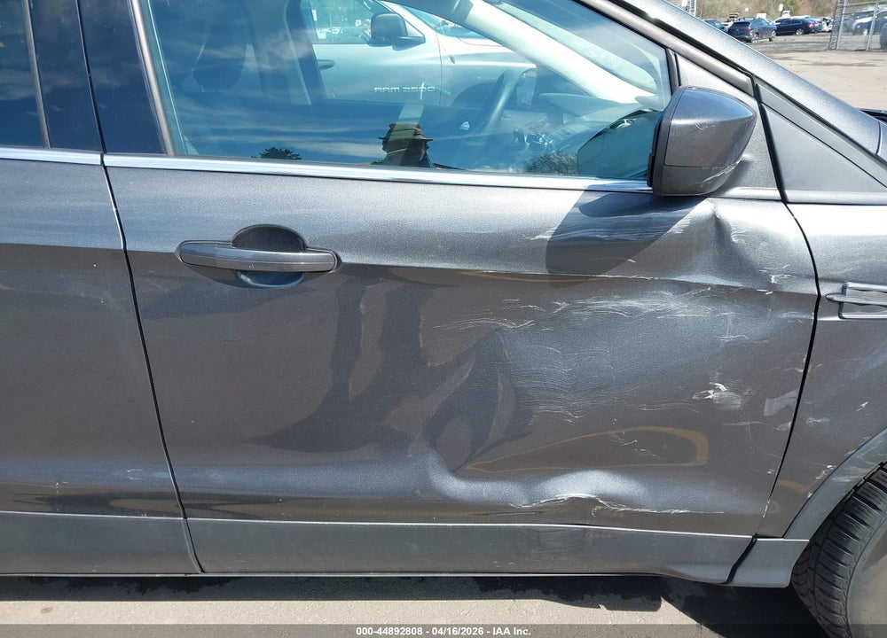 2018 FORD ESCAPE SE VIN: 1FMCU9GDXJUA59884