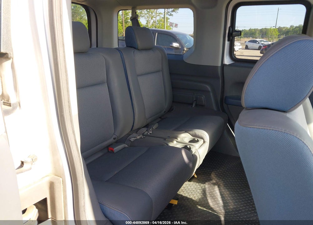 2004 HONDA ELEMENT EX VIN: 5J6YH28504L033327