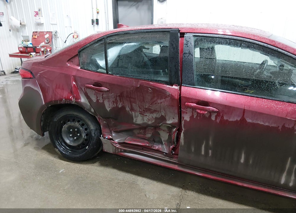 2025 TOYOTA COROLLA LE VIN: 5YFB4MDE4SP273221