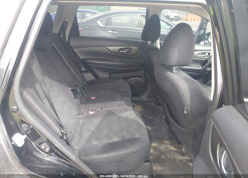 2015 NISSAN ROGUE S VIN: 5N1AT2MK2FC867308