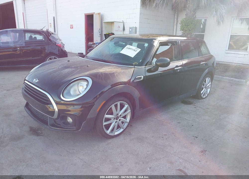2016 MINI CLUBMAN COOPER VIN: WMWLN5C56G2B34917