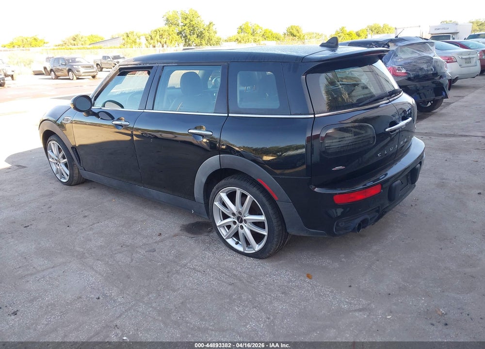 2016 MINI CLUBMAN COOPER VIN: WMWLN5C56G2B34917