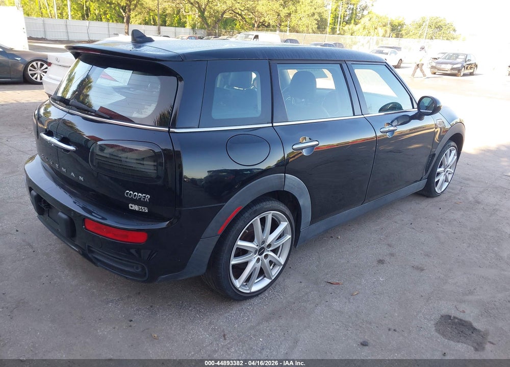 2016 MINI CLUBMAN COOPER VIN: WMWLN5C56G2B34917