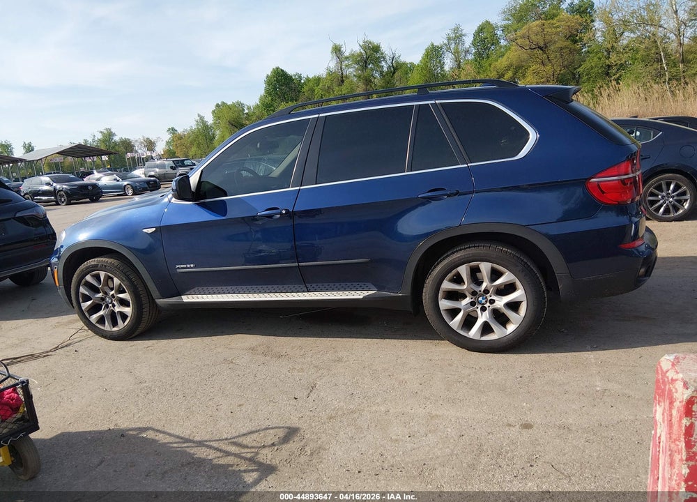 2013 BMW X5 XDRIVE35I/XDRIVE35I PREMIUM/XDRIVE35I SPORT ACTIVITY VIN: 5UXZV4C50D0B12201
