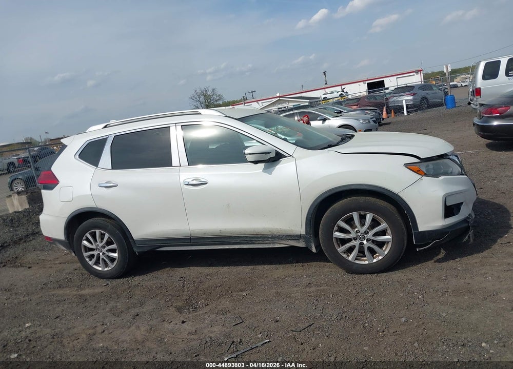 2017 NISSAN ROGUE SV VIN: KNMAT2MV6HP503483