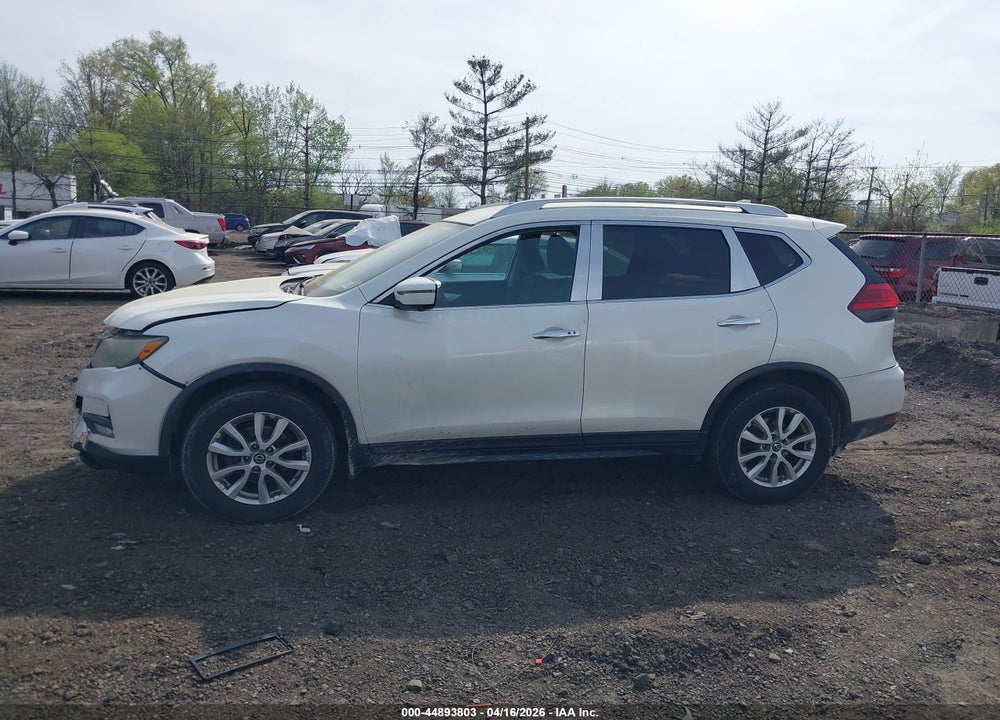2017 NISSAN ROGUE SV VIN: KNMAT2MV6HP503483