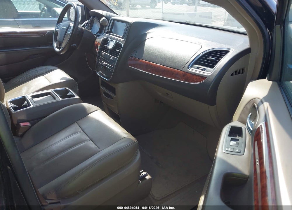 2016 CHRYSLER TOWN & COUNTRY TOURING VIN: 2C4RC1BG5GR296955