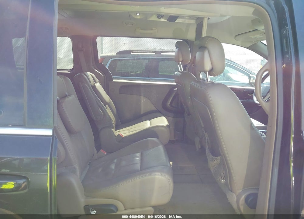 2016 CHRYSLER TOWN & COUNTRY TOURING VIN: 2C4RC1BG5GR296955
