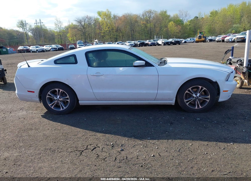 2014 FORD MUSTANG V6 PREMIUM VIN: 1ZVBP8AM5E5326095