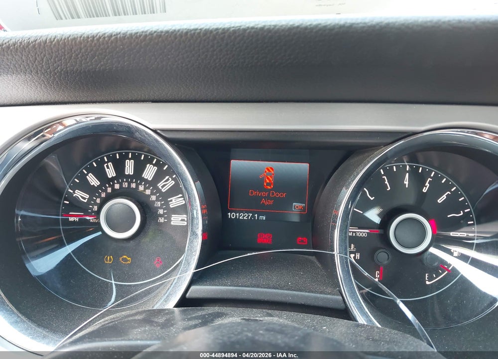 2014 FORD MUSTANG V6 PREMIUM VIN: 1ZVBP8AM5E5326095