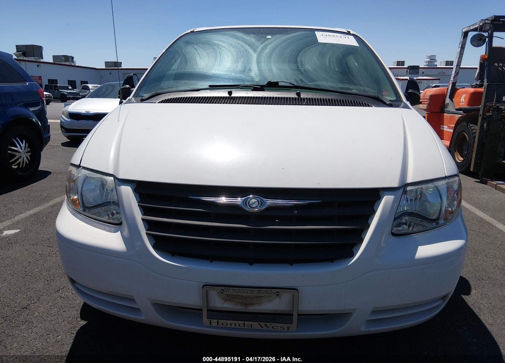 2006 CHRYSLER TOWN & COUNTRY VIN: 1A4GP45R66B711086