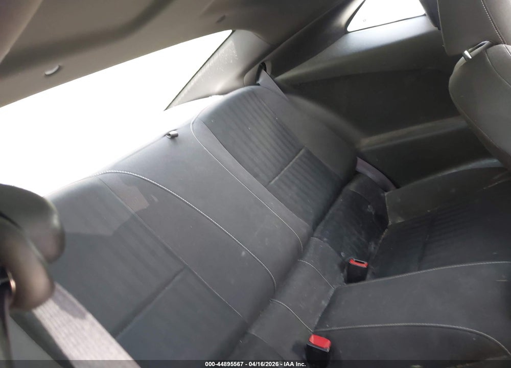 2011 CHEVROLET CAMARO 1LS VIN: 2G1FE1ED4B9204850