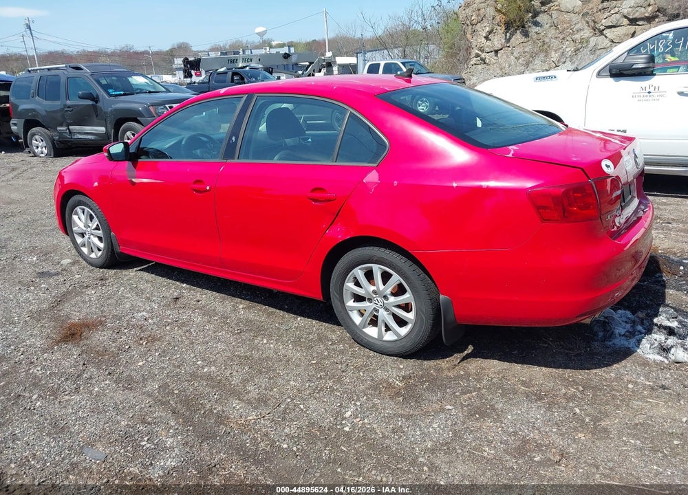 2011 VOLKSWAGEN JETTA 2.5L SE VIN: 3VWDZ7AJ1BM390627