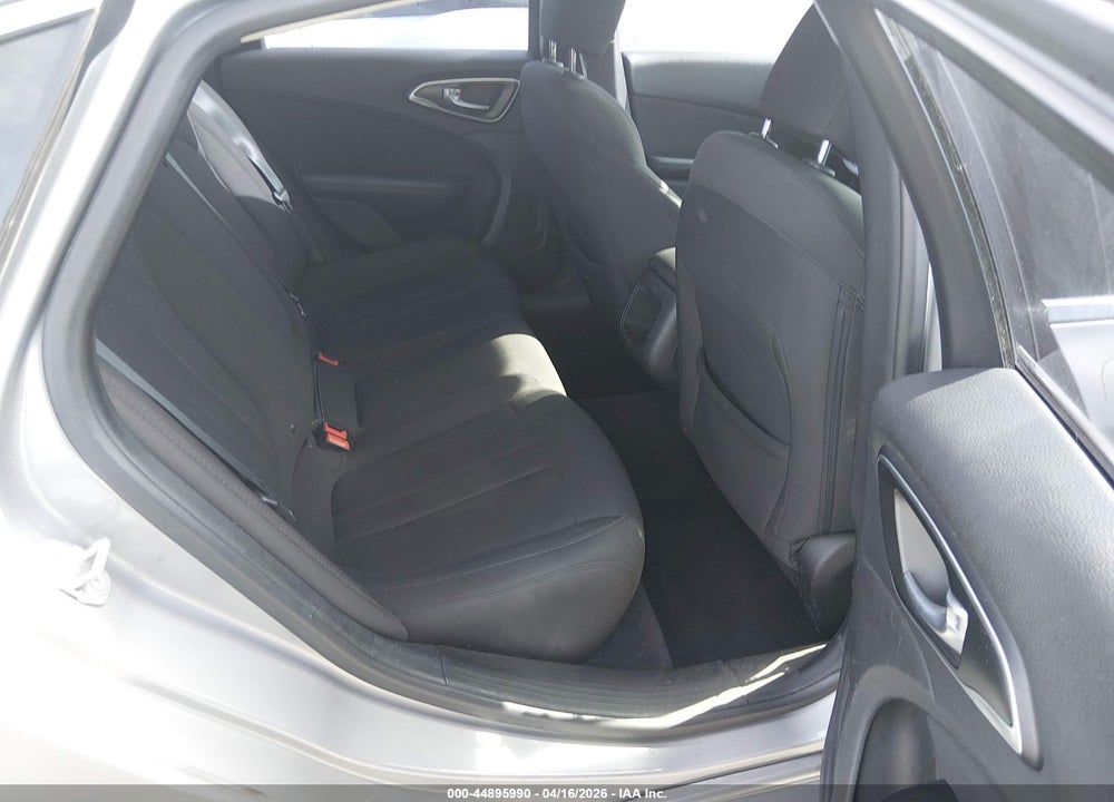 2016 CHRYSLER 200 LIMITED VIN: 1C3CCCAB0GN110912