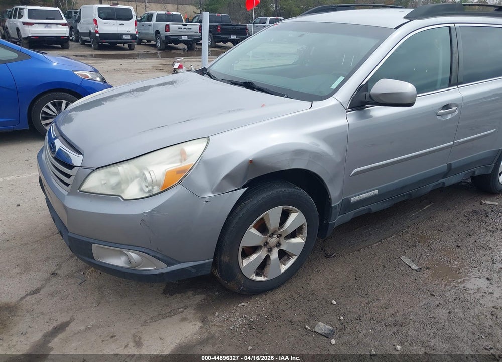 2011 SUBARU OUTBACK 2.5I PREMIUM VIN: 4S4BRBCC8B3384980