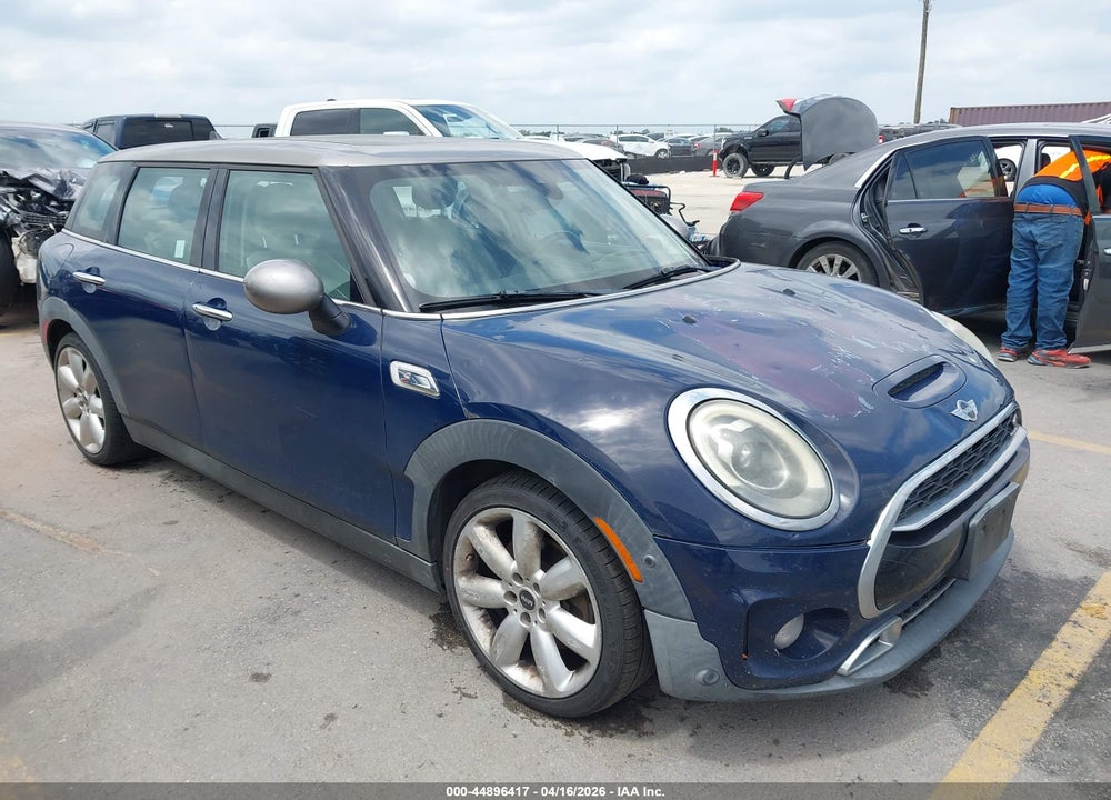 2016 MINI CLUBMAN COOPER S VIN: WMWLN9C53G2B30945