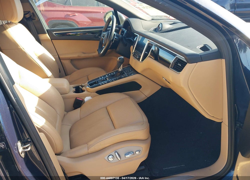 2017 PORSCHE MACAN VIN: WP1AA2A52HLB00665