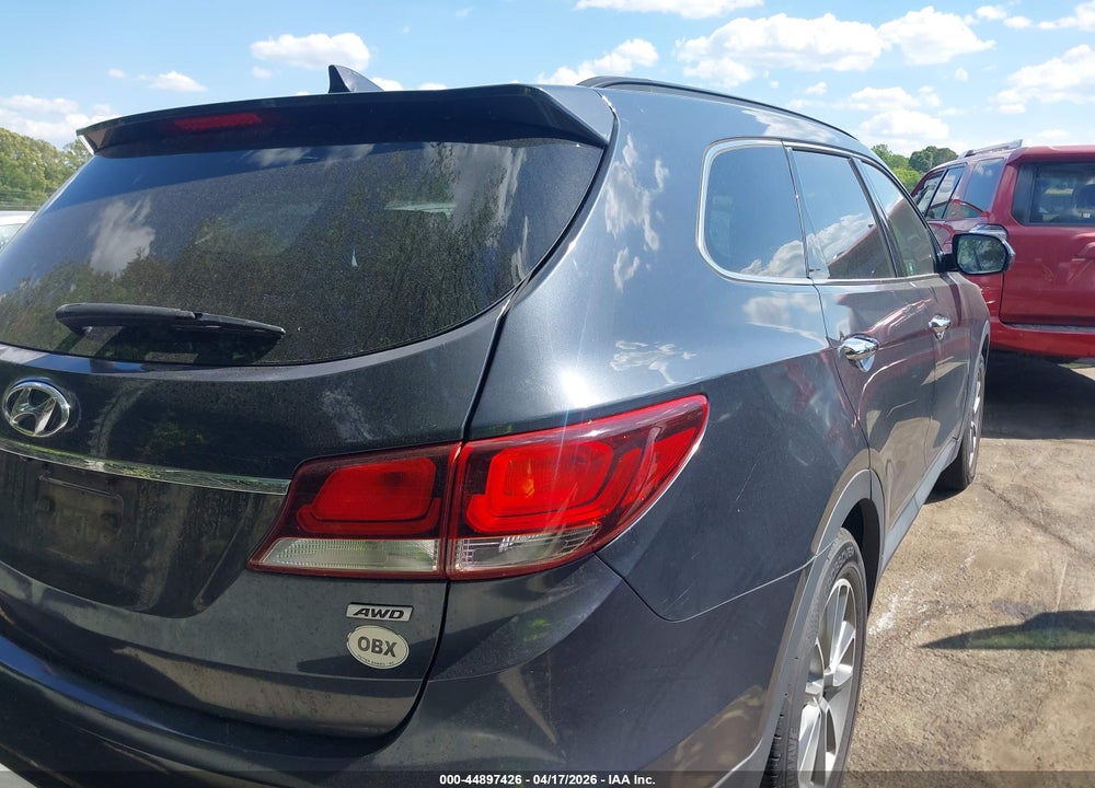 2017 HYUNDAI SANTA FE SE VIN: KM8SMDHF1HU213424