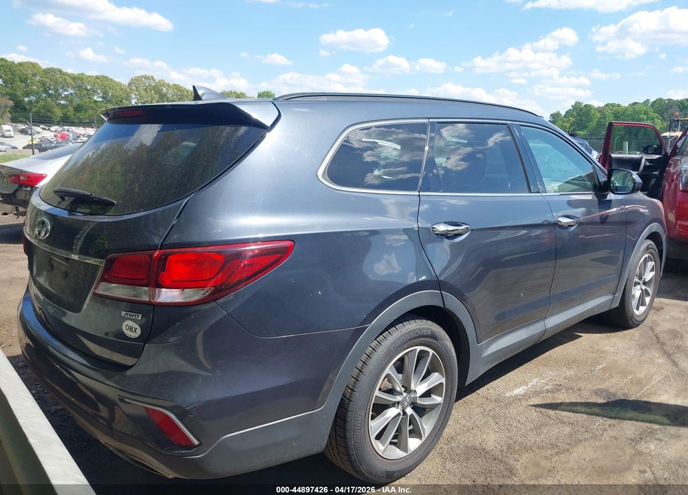 2017 HYUNDAI SANTA FE SE VIN: KM8SMDHF1HU213424