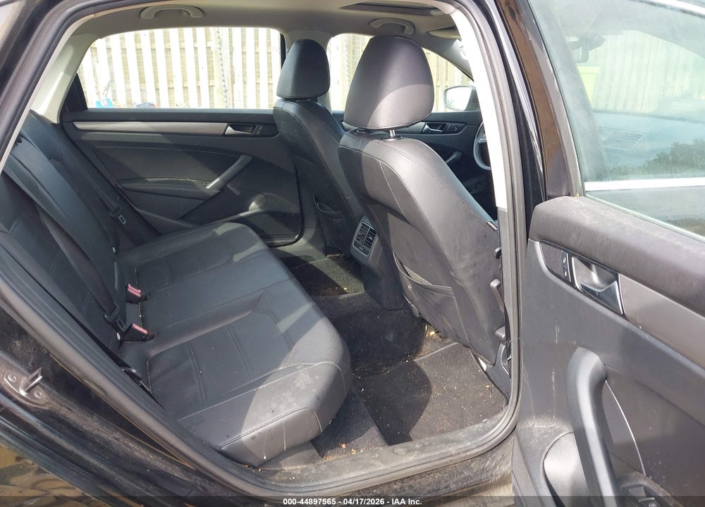 2014 VOLKSWAGEN PASSAT 1.8T SE VIN: 1VWBS7A37EC032693