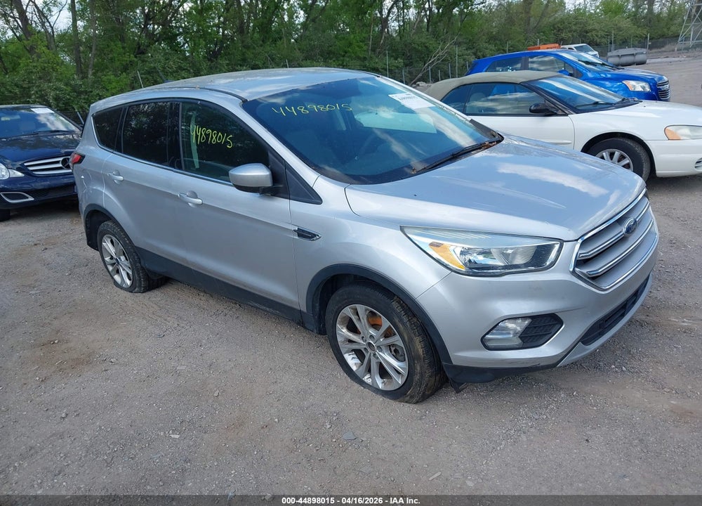 2017 FORD ESCAPE SE VIN: 1FMCU9GD4HUC33751