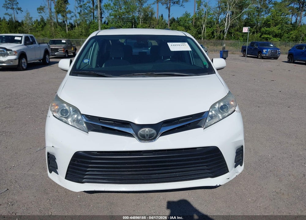 2019 TOYOTA SIENNA LE 8 PASSENGER VIN: 5TDKZ3DC5KS979471