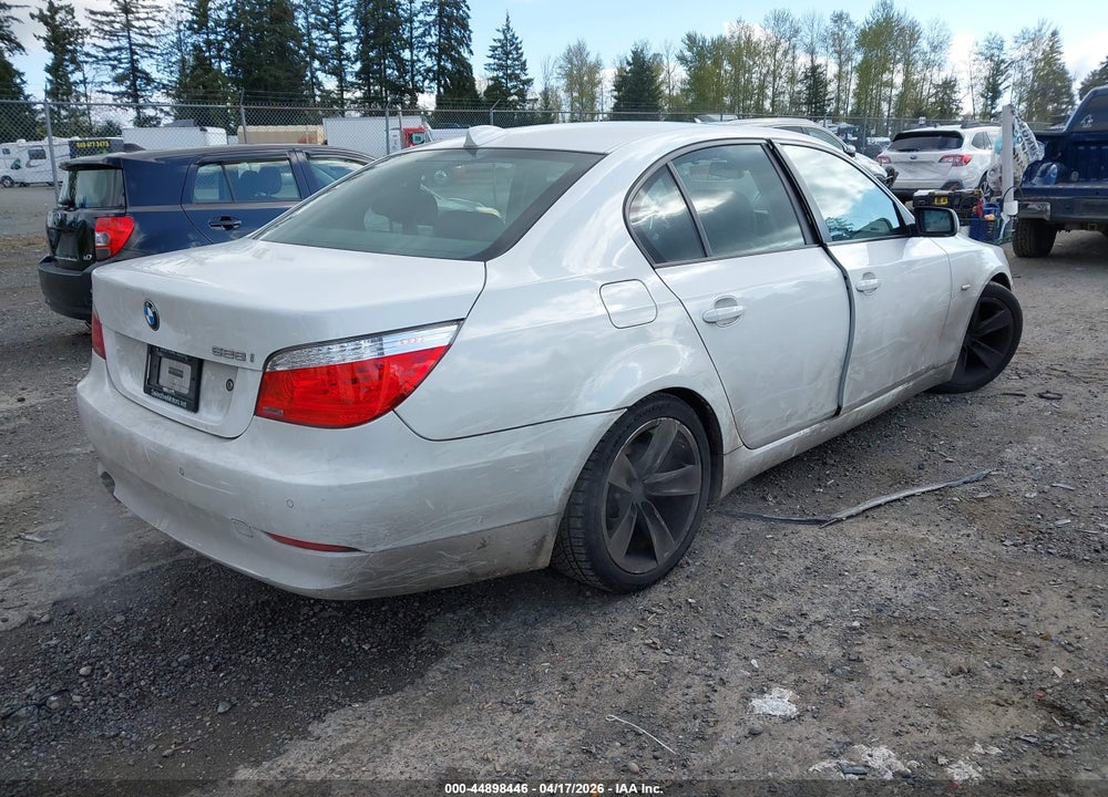 2008 BMW 528I VIN: WBANU53508CT04015
