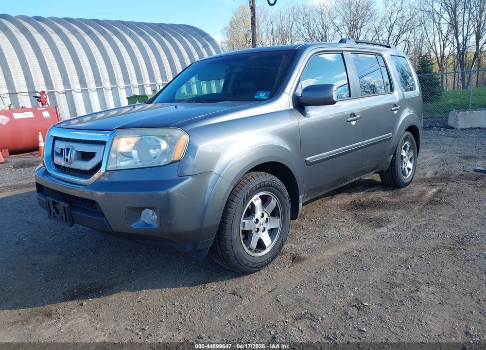 2011 HONDA PILOT TOURING VIN: 5FNYF4H91BB024369