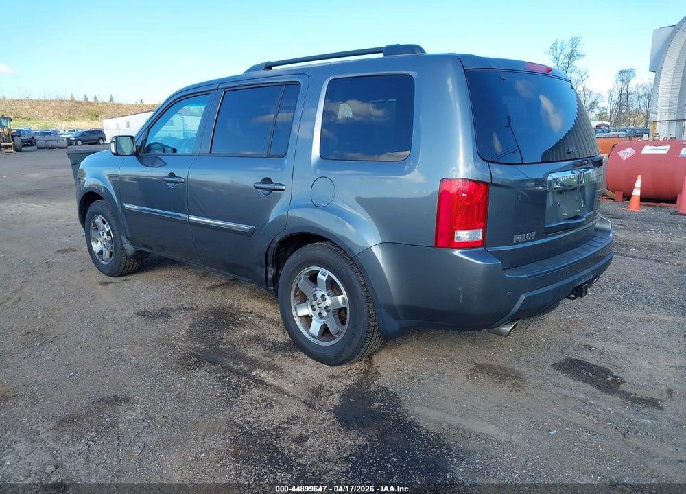2011 HONDA PILOT TOURING VIN: 5FNYF4H91BB024369
