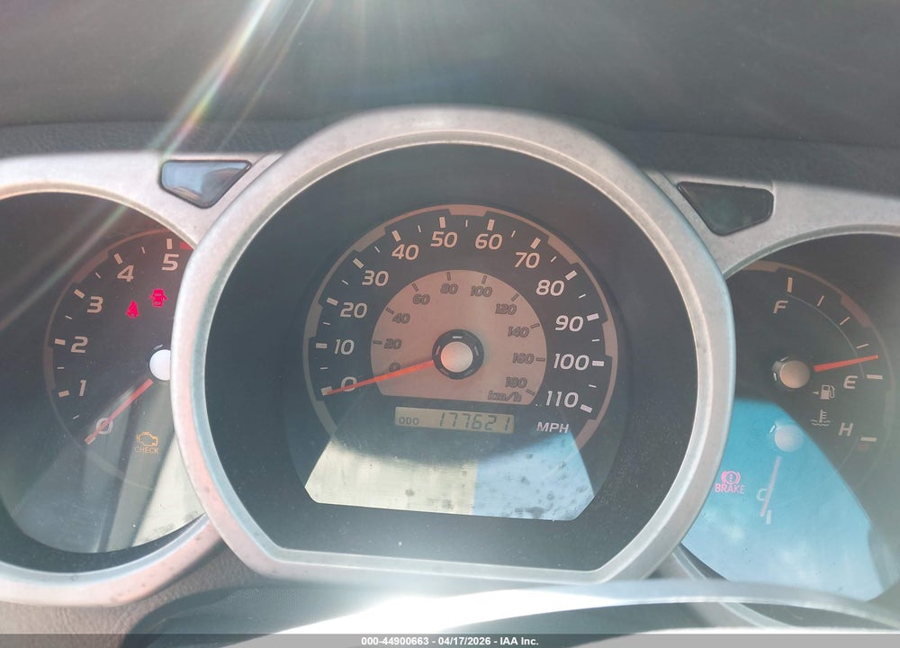 2004 TOYOTA 4RUNNER SR5 V8 VIN: JTEBT14R940043476
