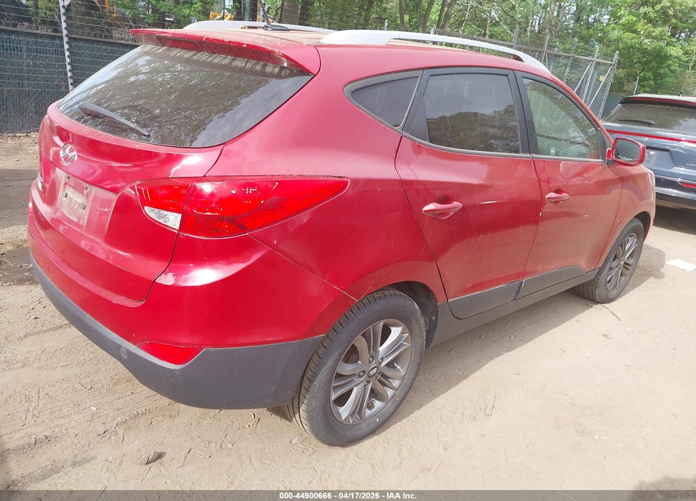 2014 HYUNDAI TUCSON SE VIN: KM8JU3AG3EU822065