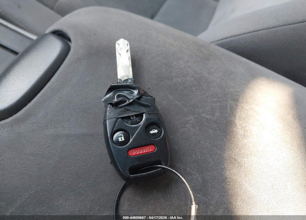 2010 HONDA ACCORD 2.4 LX VIN: 1HGCP2E34AA039923