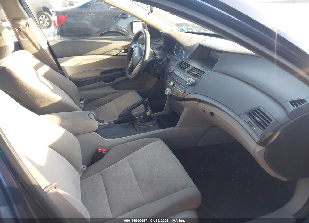 2010 HONDA ACCORD 2.4 LX VIN: 1HGCP2E34AA039923