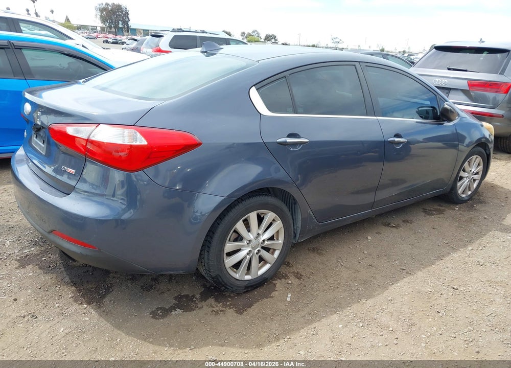 2015 KIA FORTE EX VIN: KNAFX4A88F5281362