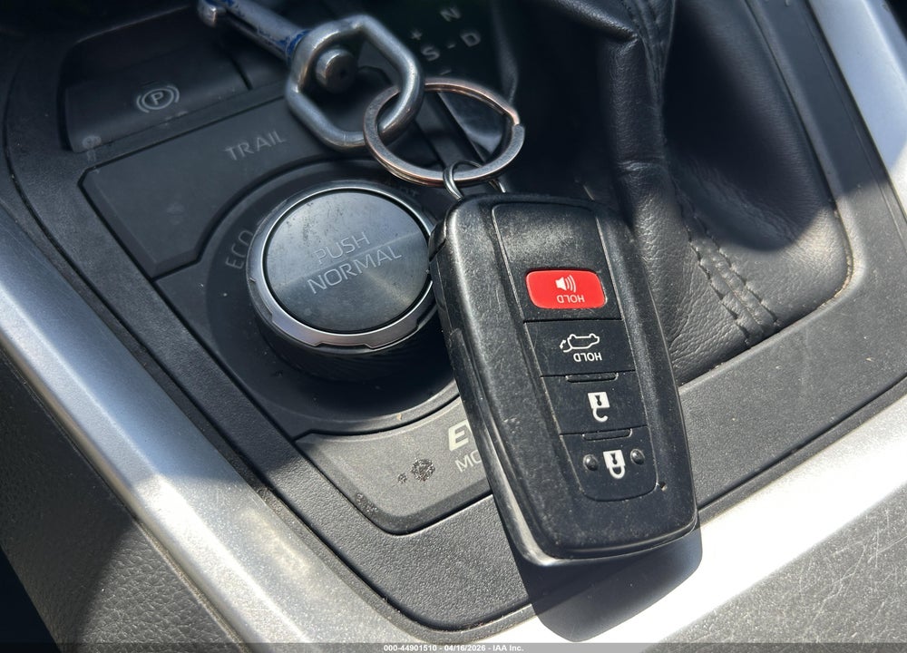 2020 TOYOTA RAV4 XSE VIN: JTMEWRFV5LJ044621