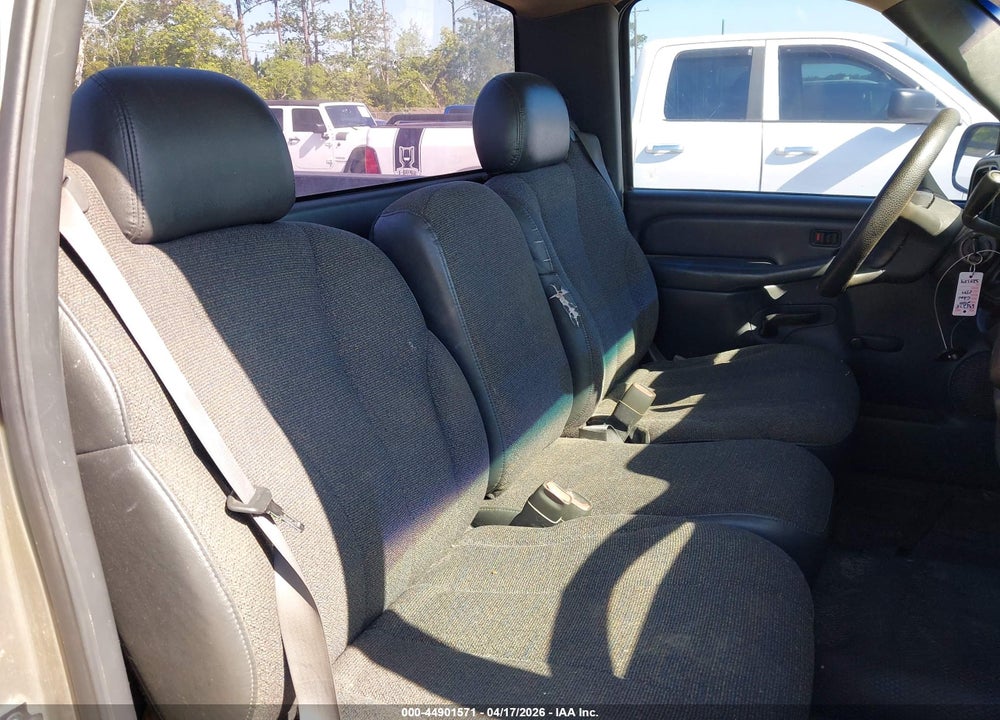 2000 CHEVROLET SILVERADO 1500 VIN: 1GCEC14W5YZ325154