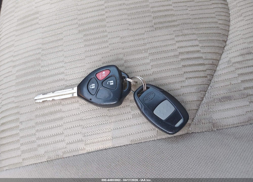 2011 TOYOTA RAV4 VIN: 2T3BF4DVXBW105051