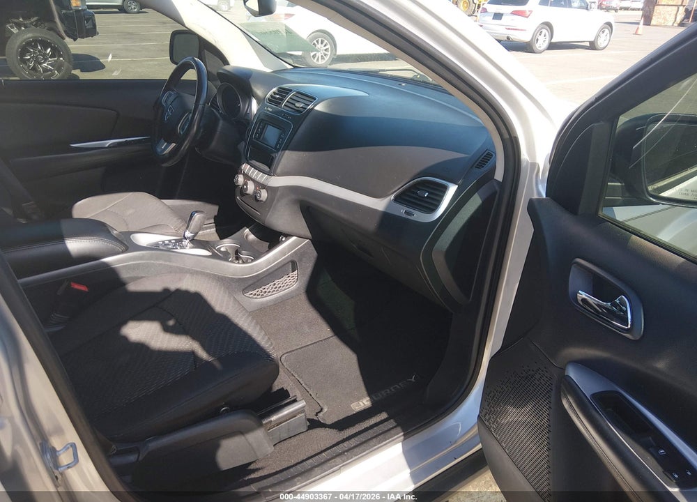 2014 DODGE JOURNEY SXT VIN: 3C4PDCBG8ET105510