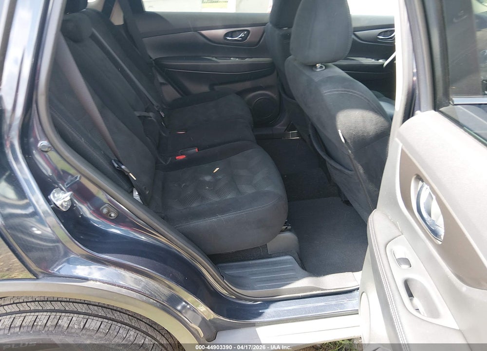 2015 NISSAN ROGUE SV VIN: 5N1AT2MVXFC882987