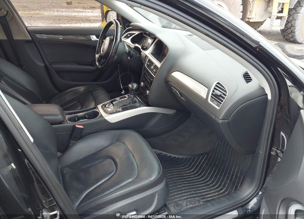 2016 AUDI A4 2.0T PREMIUM VIN: WAUFFAFL0GN004687