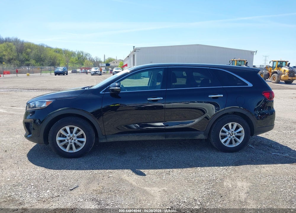 2019 KIA SORENTO 2.4L LX VIN: 5XYPG4A39KG447997