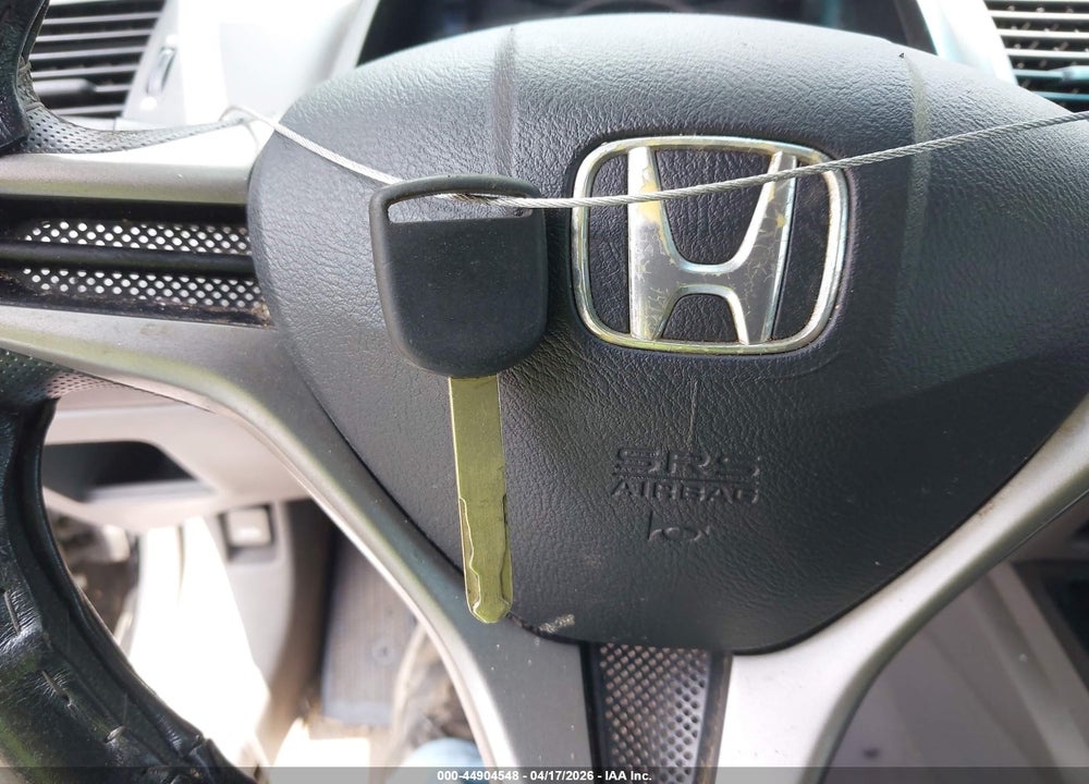 2010 HONDA CIVIC LX VIN: 2HGFG1B61AH515181