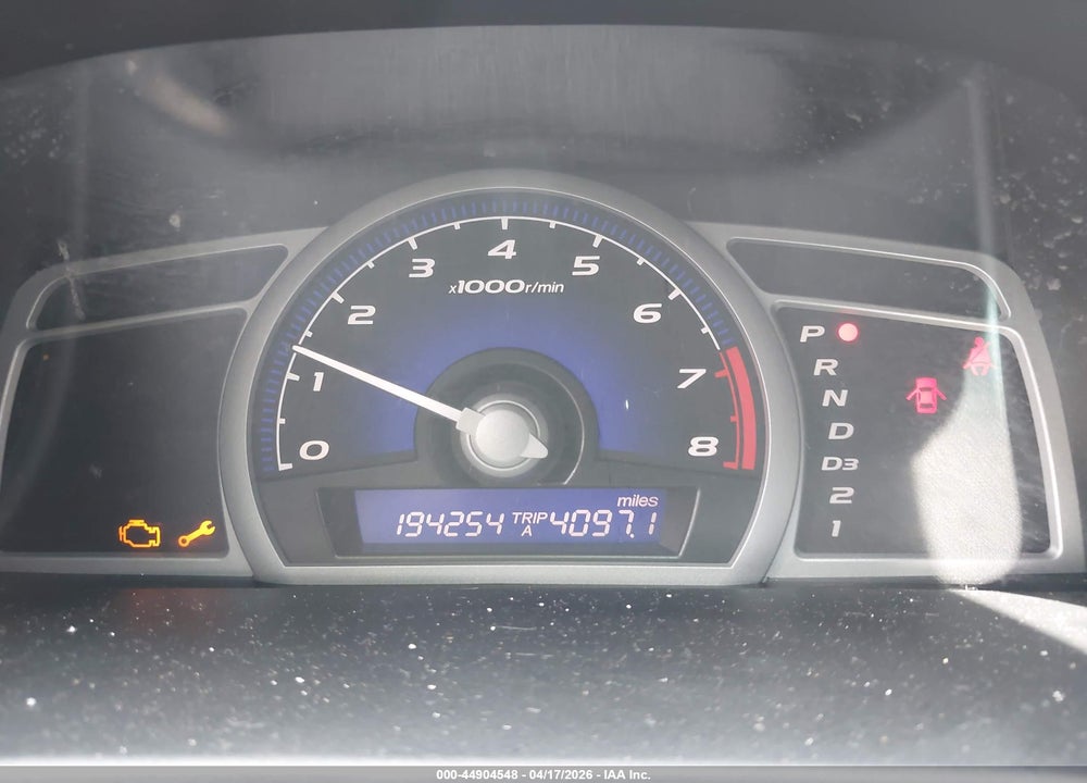 2010 HONDA CIVIC LX VIN: 2HGFG1B61AH515181
