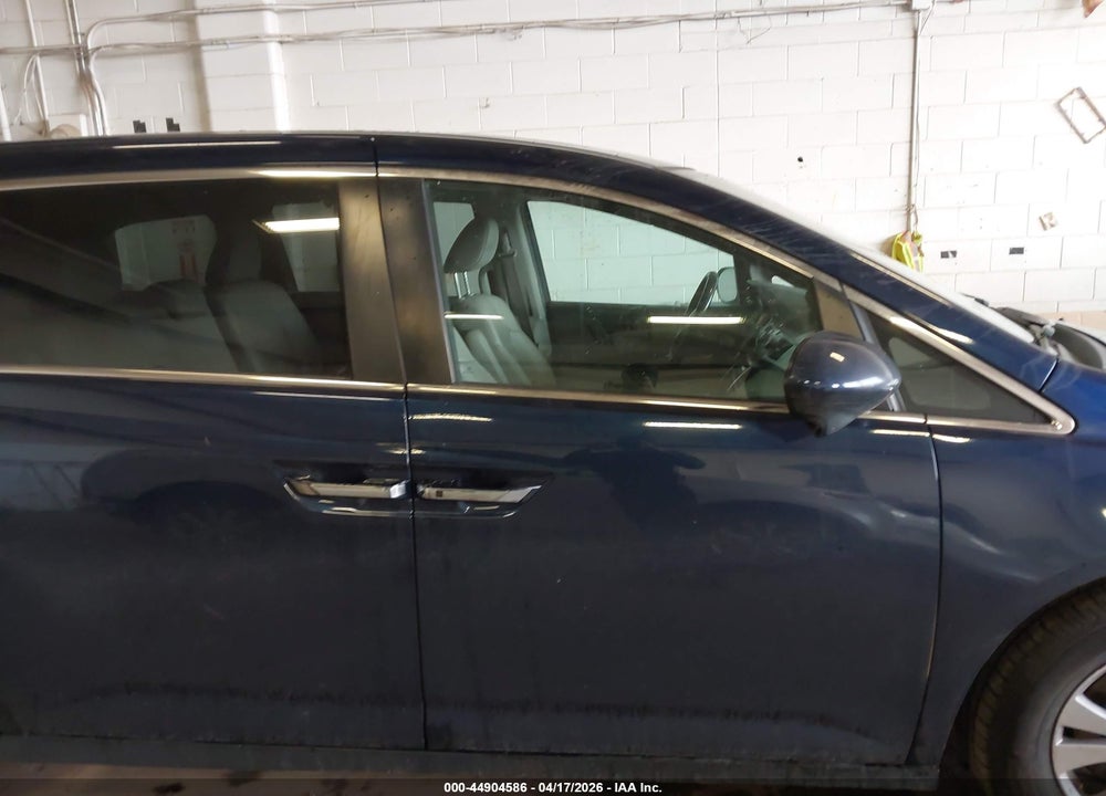 2015 HONDA ODYSSEY EX-L VIN: 5FNRL5H63FB062622