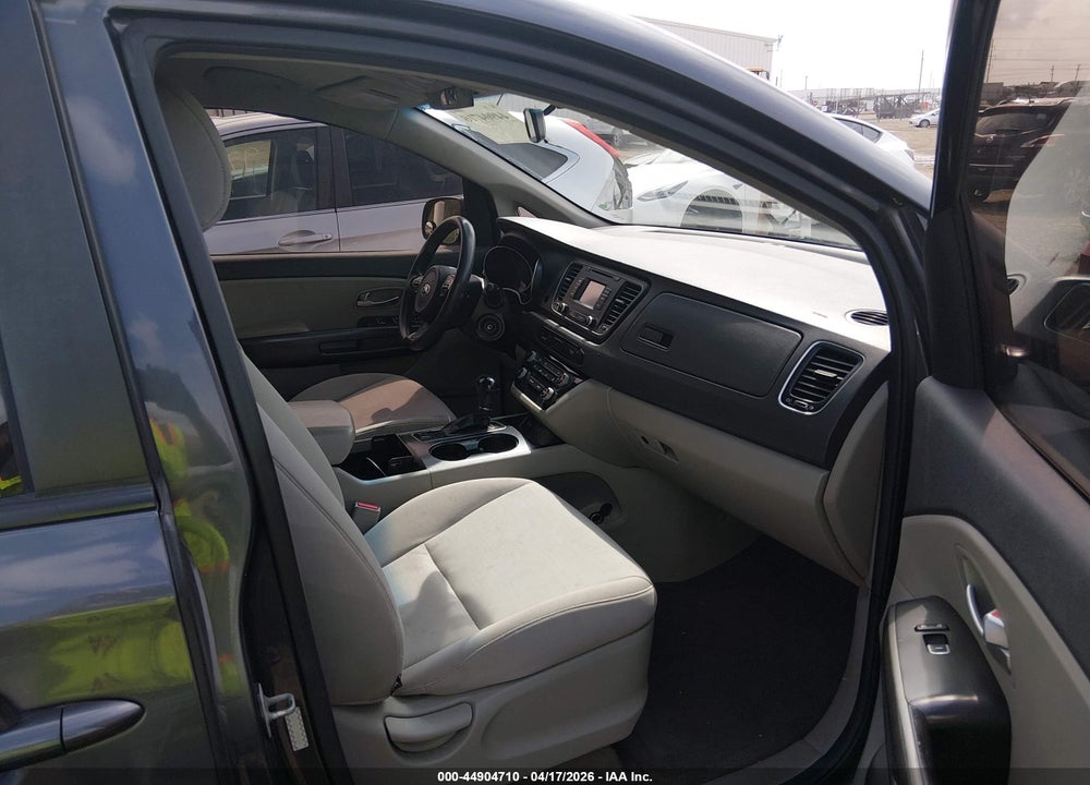 2015 KIA SEDONA LX VIN: KNDMB5C11F6042518