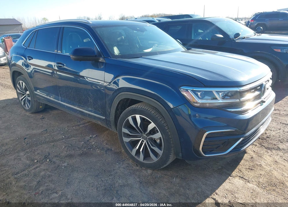 2022 VOLKSWAGEN ATLAS CROSS SPORT VIN: 1V2FE2CA6NC200557