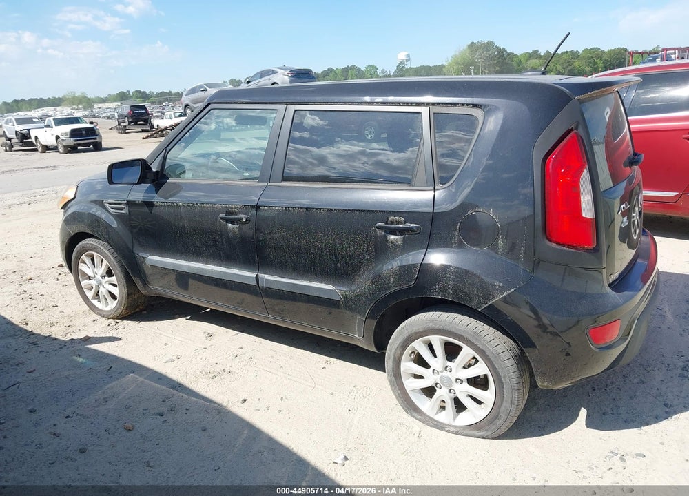 2013 KIA SOUL + VIN: KNDJT2A67D7752673