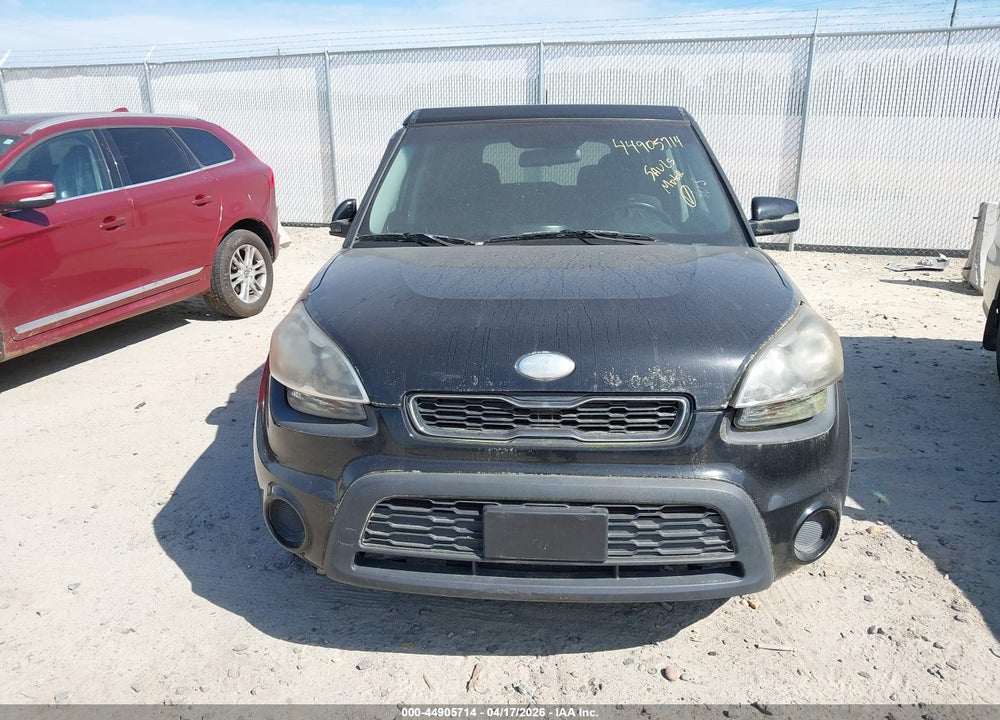 2013 KIA SOUL + VIN: KNDJT2A67D7752673